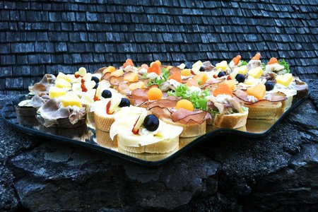 Diverse belegte Brote als Fingerfood