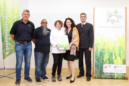 Blumrich Fingerfood & Co wird bei der GREEN EVENTS TIROL Auszeichnungsveranstaltung als Servicepartner_in ausgezeichnet